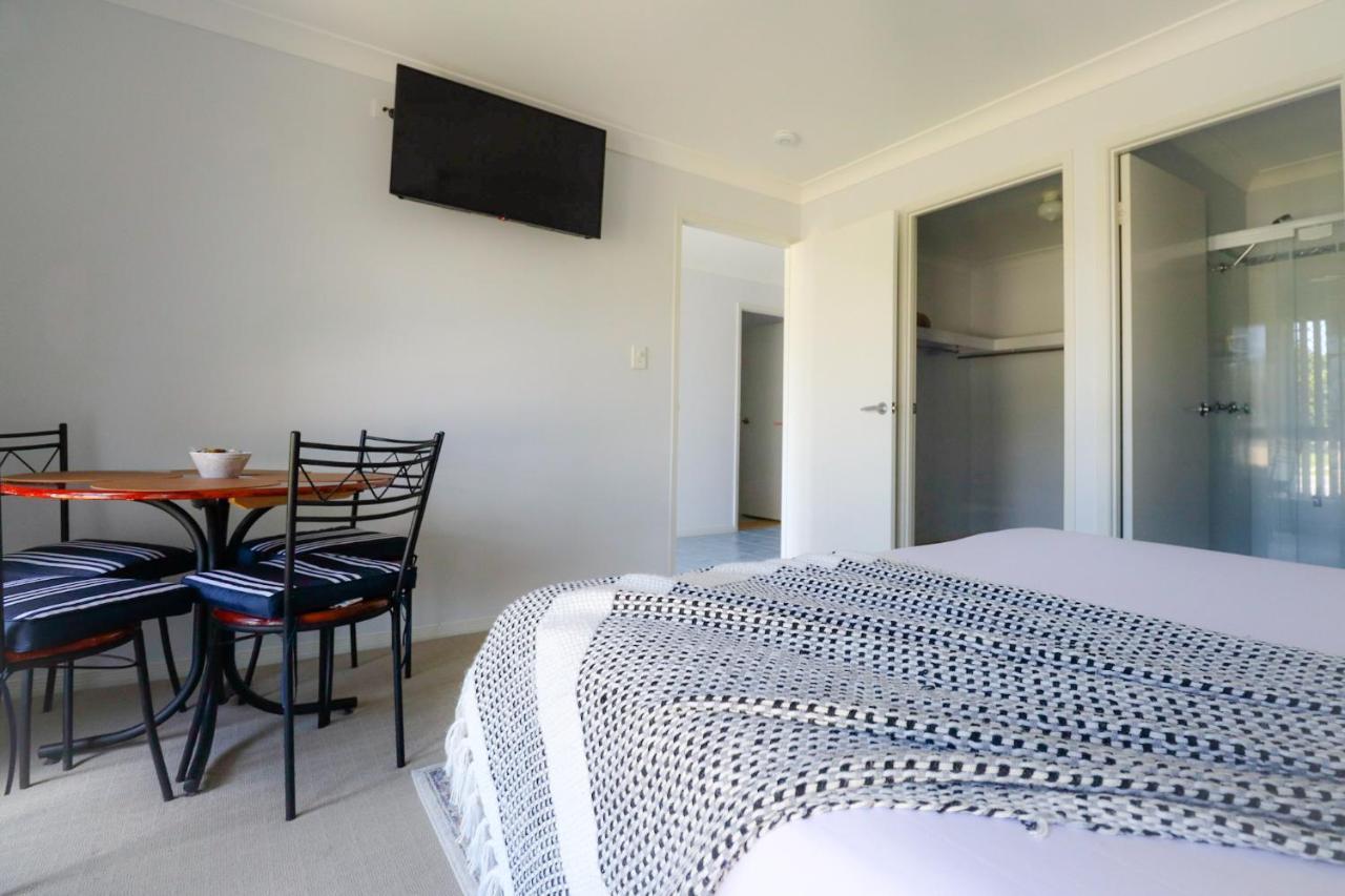 Blk Stays Guest House Deluxe Units Morayfield Kültér fotó